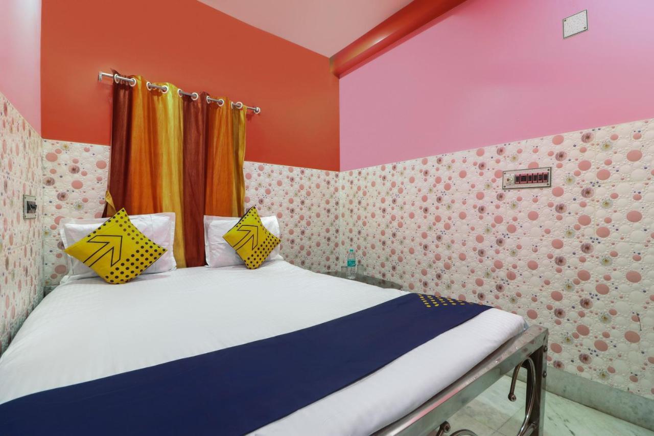 Spot On 49584 Asmi Hotel Hugli-Chinsurah Exterior foto